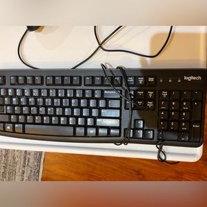 Logitech WIRED  keyboard with numeric pad